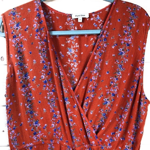 Flynn‎ Skye Floral Shorts Romper - Picture 3 of 6